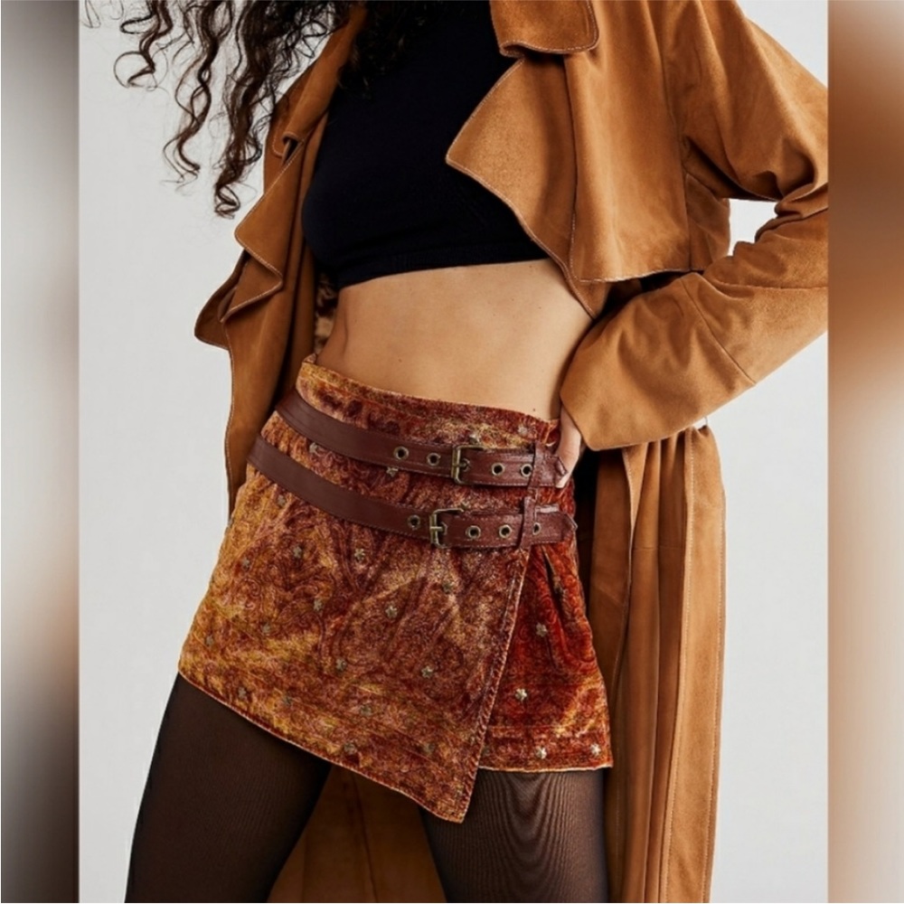 NWOT Free People Paisley Punk Velvet Skort size 6